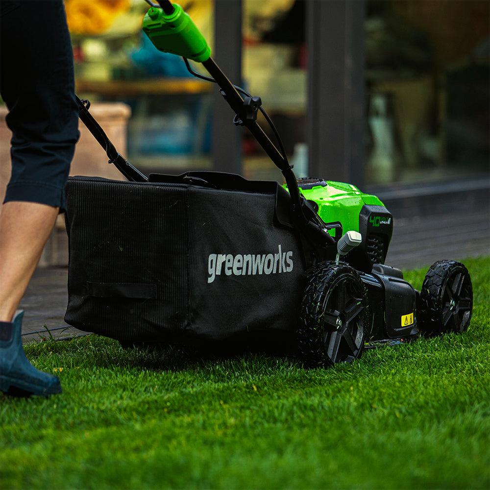 40 V gräsklippare 46 cm SP – 4 Ah-batteri