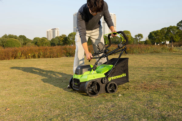 40V Vertikalskärare / Scarifier 2-i-1 38cm - endast verktyg
