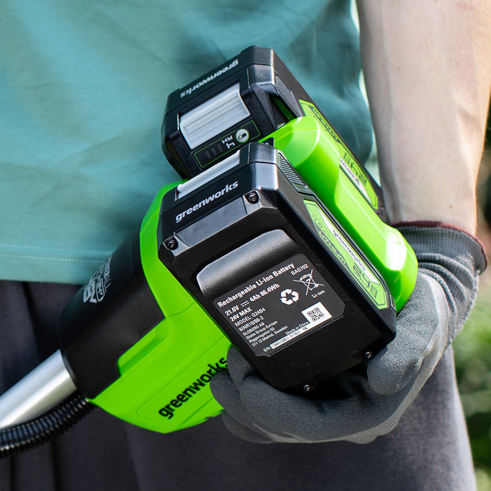 POWERALL 24V startpaket med 2 x 4 Ah-batterier och laddare med dubbla laddplatser