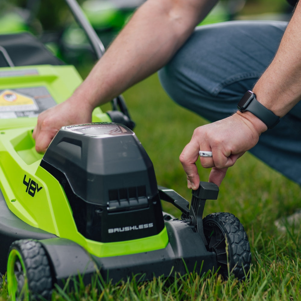 POWERALL 48 V (24 V x 2) gräsklippare 36 cm – 2x 4 Ah-batteri