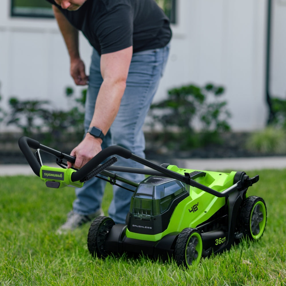 POWERALL 48 V (24 V x 2) gräsklippare 36 cm – 2x 4 Ah-batteri
