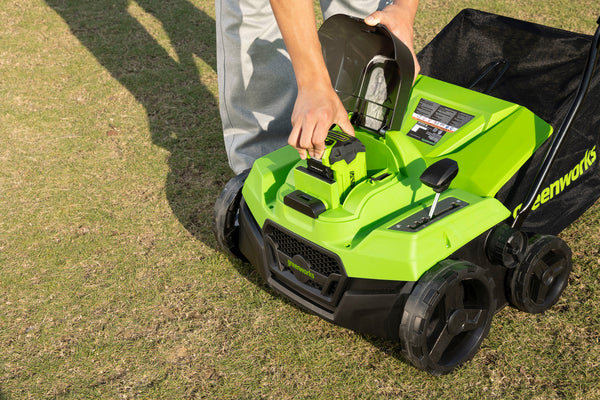 40V Vertikalskärare / Scarifier 2-i-1 38cm - endast verktyg