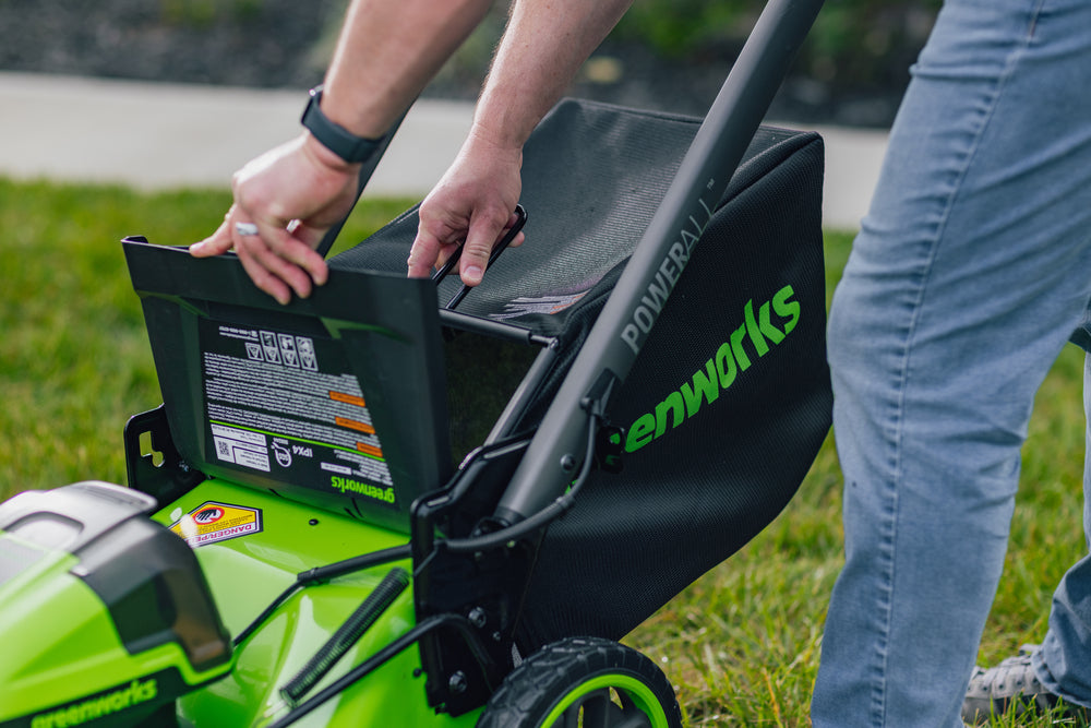 POWERALL 48 V (24 V x 2) gräsklippare 51 cm, självgående – 2 × 6 Ah-batteri