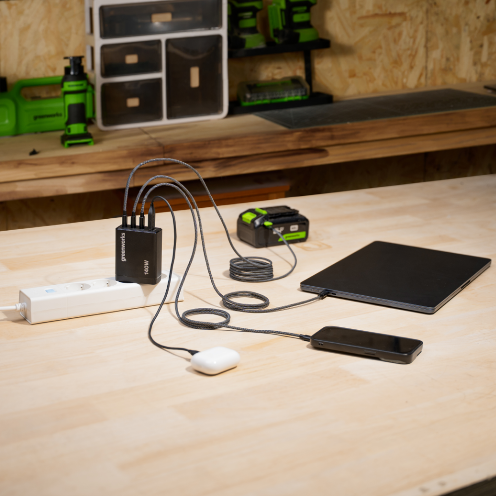 POWERALL 24 V startpaket med 2 × 4 Ah USB-C-batterier + 140 W laddare