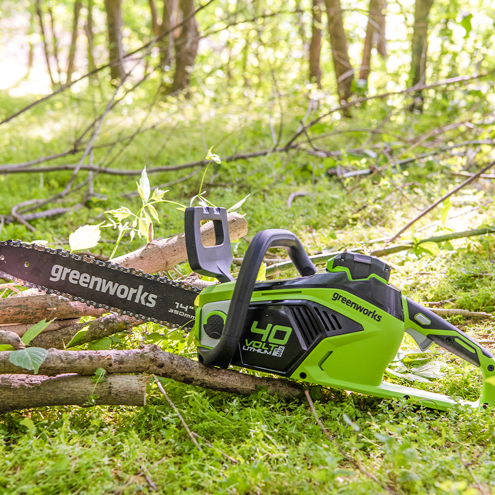 40 V motorsåg 35 cm 1,5 kW – 4 Ah-batteri
