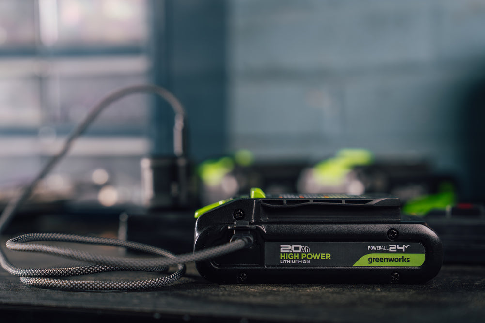 POWERALL 24 V startpaket med 2 Ah USB-C-batteri + 65 W laddare